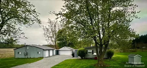 2900 Rogers Hwy, Adrian, MI 49221