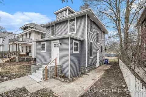 1145 Bridge St NW, Grand Rapids, MI 49504