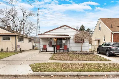 18243 Robert St, Melvindale, MI 48122