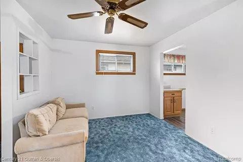 18243 Robert St, Melvindale, MI 48122 photo 9