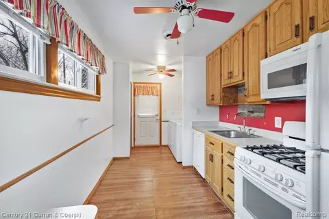 18243 Robert St, Melvindale, MI 48122 photo 12