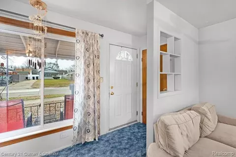 18243 Robert St, Melvindale, MI 48122 photo 5