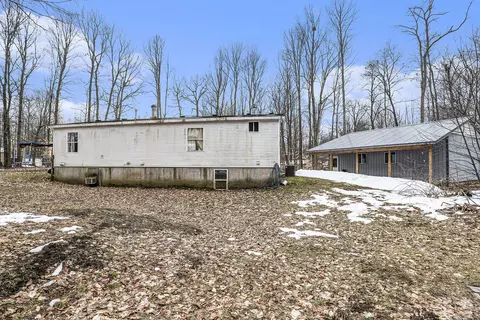 4238 E Shore Dr, Stanton, MI 48888 photo 21