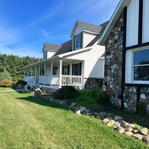 Exterior - 4350 Deckerville Rd, Deckerville, MI 48427 photo 2 of 24