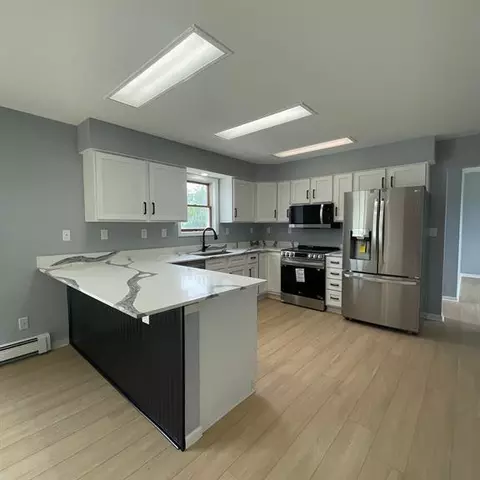 Kitchen - 4350 Deckerville Rd, Deckerville, MI 48427 photo 7 of 12