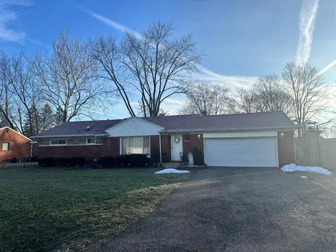 29600 Eastfield St, Farmington Hills, MI 48334
