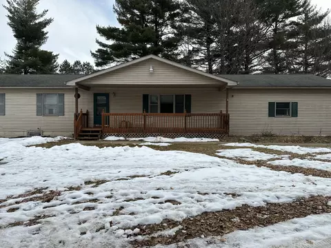 620 Grahek St, Cadillac, MI 49601