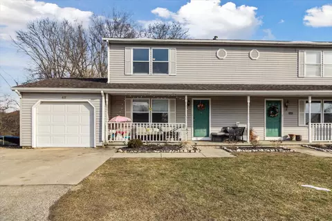 617 E Main St #3, Fremont, MI 49412