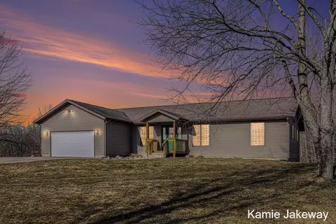 6700 Ashley Ave NE, Belding, MI 48809