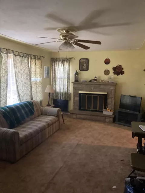 112 Sundown St, Springfield, MI 49037 photo 4
