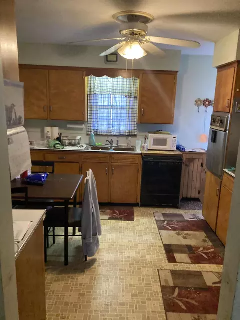 112 Sundown St, Springfield, MI 49037 photo 6