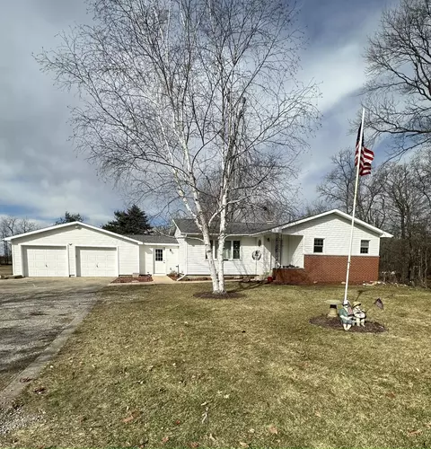 6580 Bird Lake Rd S, Osseo, MI 49266