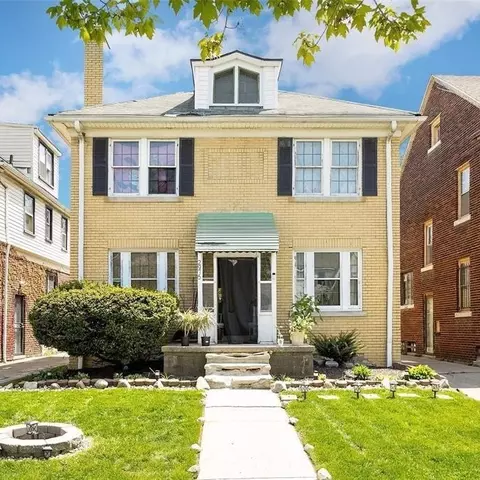 2975 Collingwood St, Detroit, MI 48206