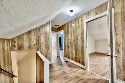 Entry Way - 618 S St Johns St, Ithaca, MI 48847 photo 1 of 3