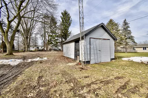 Other - 618 S St Johns St, Ithaca, MI 48847 photo 33 of 34