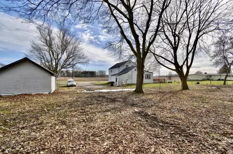 Exterior - 618 S St Johns St, Ithaca, MI 48847 photo 16 of 21