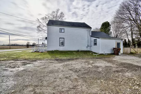 Exterior - 618 S St Johns St, Ithaca, MI 48847 photo 18 of 21