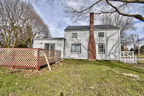 Exterior - 618 S St Johns St, Ithaca, MI 48847 photo 8 of 21