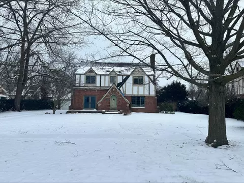2430 Nolen Dr, Flint, MI 48504