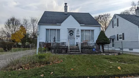 277 Nebraska Ave, Pontiac, MI 48341