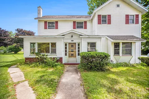 8662 Meade St, Montague, MI 49437