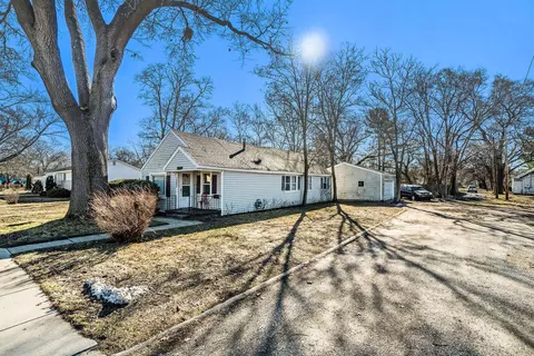 1247 Mclaughlin Ave, Muskegon, MI 49442