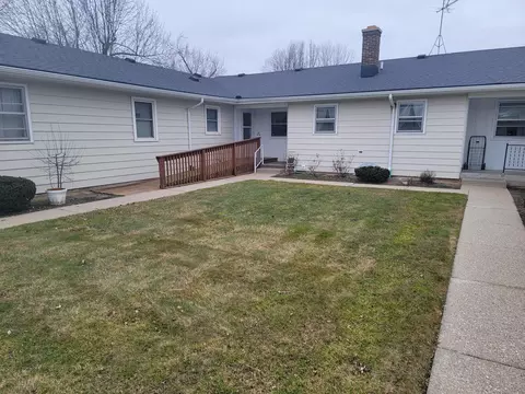 709 Blue Ash Dr SE, Kentwood, MI 49548