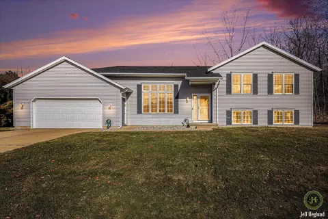 4185 Rex Valley Dr NE, Rockford, MI 49341