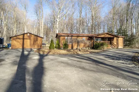 7618 Krupp Rd, Belding, MI 48809