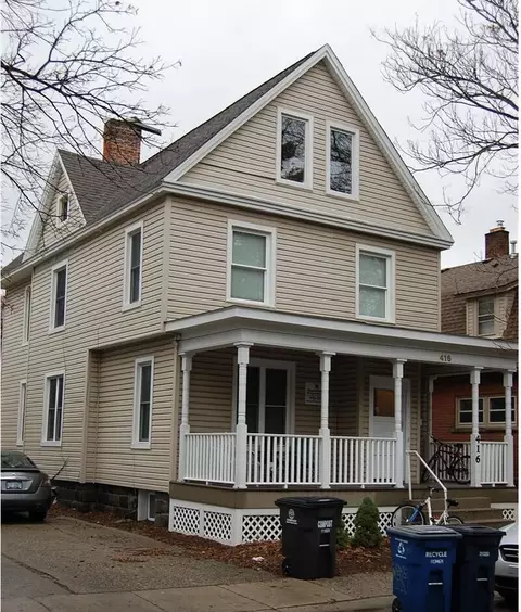416 Hamilton Pl, Ann Arbor, MI 48104