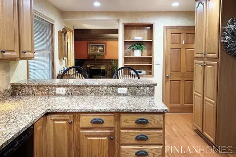 3175 Pinehill Pl, Flushing, MI 48433 photo 11