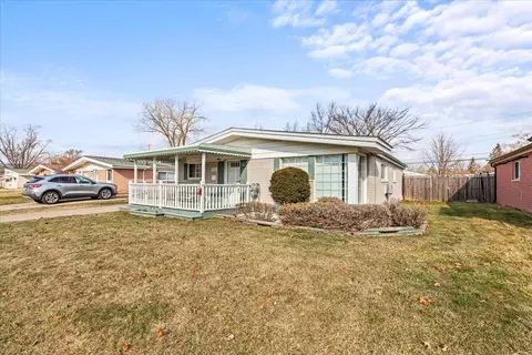 31726 Filmore St, Wayne, MI 48184 photo 2