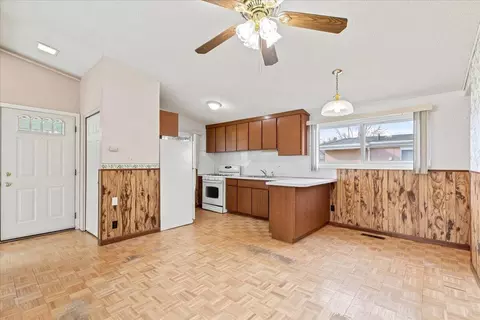 31726 Filmore St, Wayne, MI 48184 photo 10