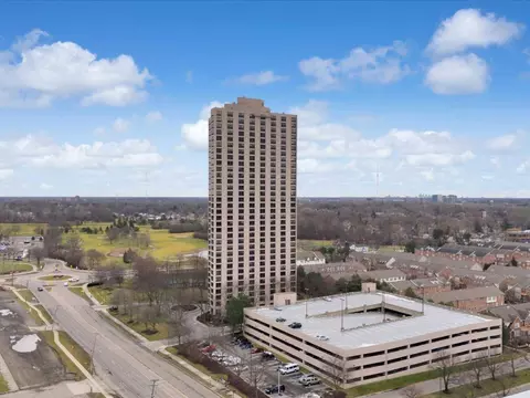 5000 Town Ctr #2906, Southfield, MI 48075