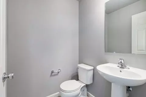 Bath - 602 Oklahoma Dr, Three Rivers, MI 49093 photo 2 of 4