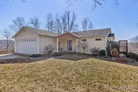 2408 135th Ave, Hopkins, MI 49328