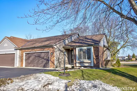 500 W Main Ave #11, Zeeland, MI 49464