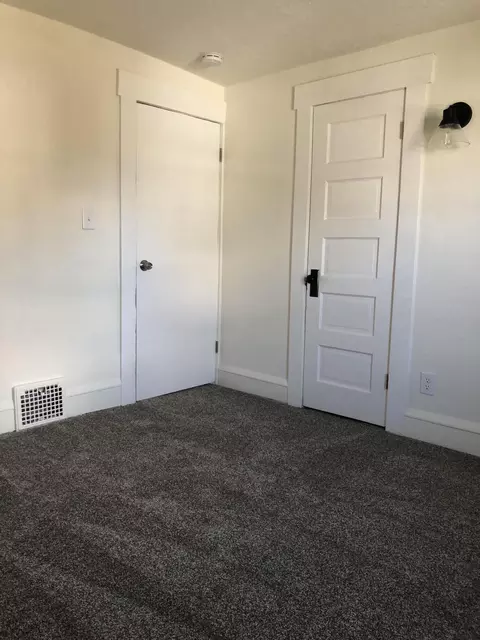 401 Adams St, Jackson, MI 49202 photo 24