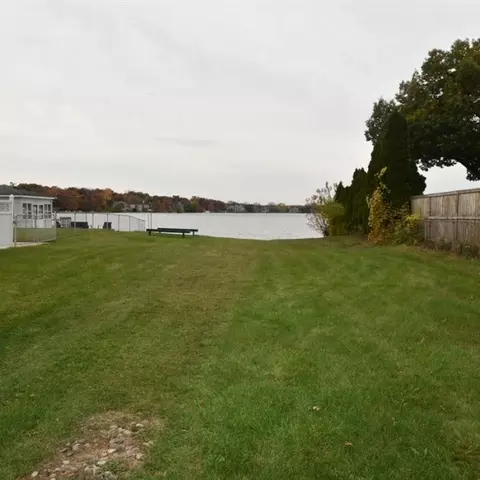 8236 Dickert St, Commerce Twp, MI 48382 photo 26