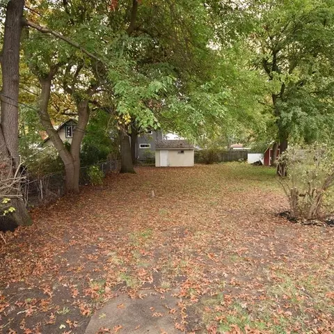 8236 Dickert St, Commerce Twp, MI 48382 photo 20