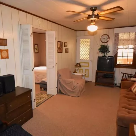 8236 Dickert St, Commerce Twp, MI 48382 photo 3