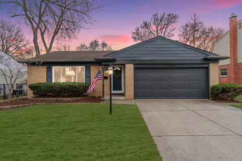 11233 Russell Ave, Plymouth, MI 48170
