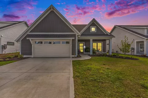 2981 Osprey Dr #29, Hudsonville, MI 49426