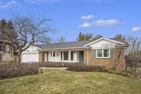 3510 Springbrook Dr NW, Grand Rapids, MI 49544