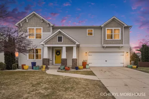 8990 Alanada Dr SE, Caledonia, MI 49316