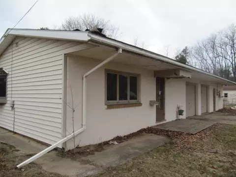 Exterior - 4 Bowerman Rd, Manistee, MI 49660 photo 7 of 11