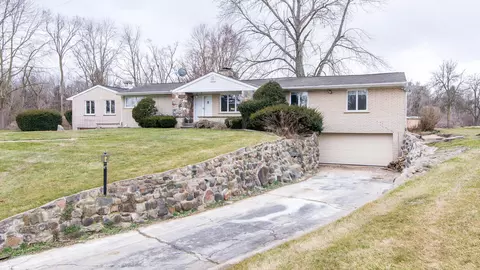Exterior - 1020 Bishop Rd, Saline, MI 48176 photo 3 of 15