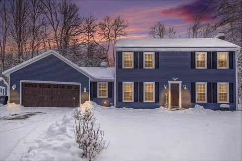 10982 E Cd Ave, Richland, MI 49083