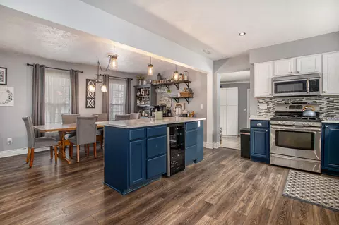 Kitchen - 10982 E Cd Ave, Richland, MI 49083 photo 3 of 5