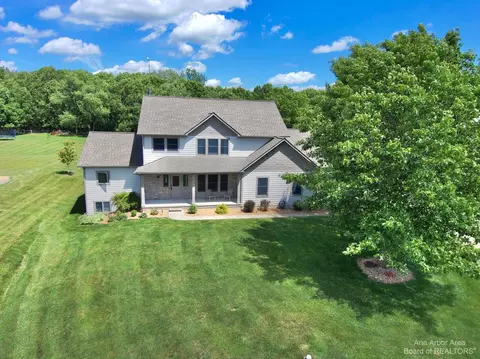834 Pinecrest, Dexter, MI 48130